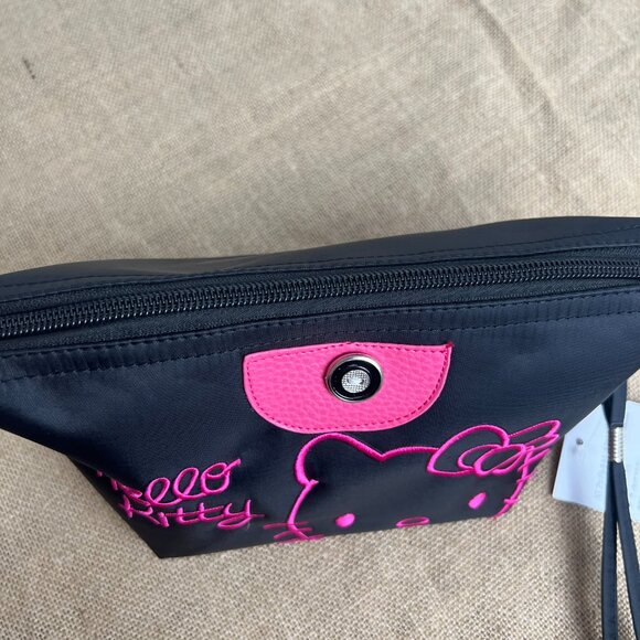 Hello Kitty MAKEUP BAG - Picture 9 of 9